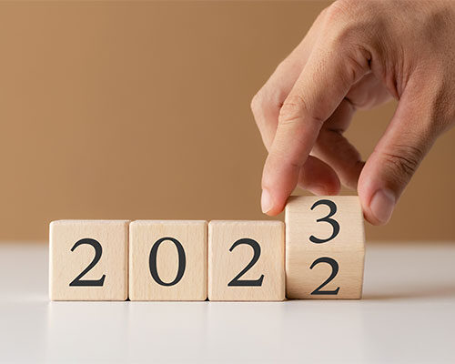 2022年から2023年へ